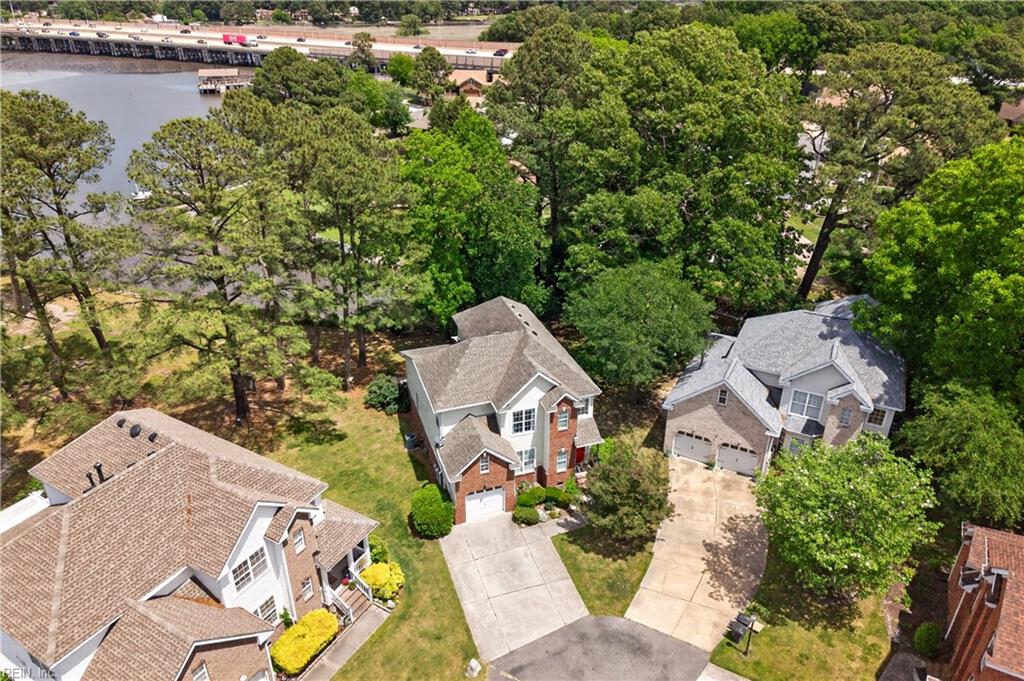 5804 Woodstock PT