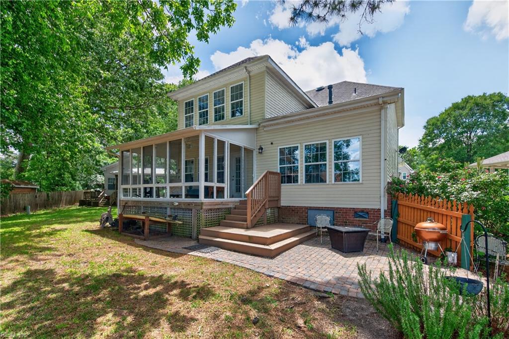 5804 Woodstock PT