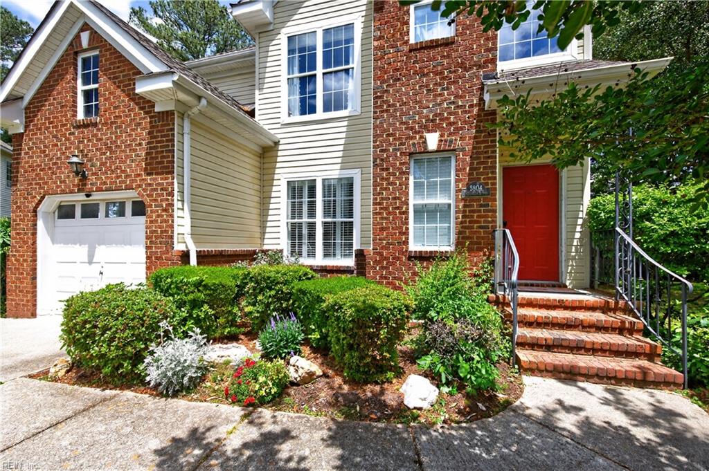 5804 Woodstock PT