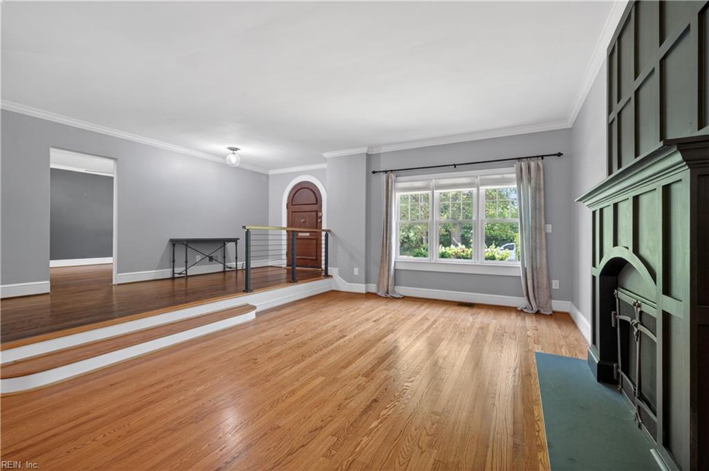1444 W Princess Anne RD