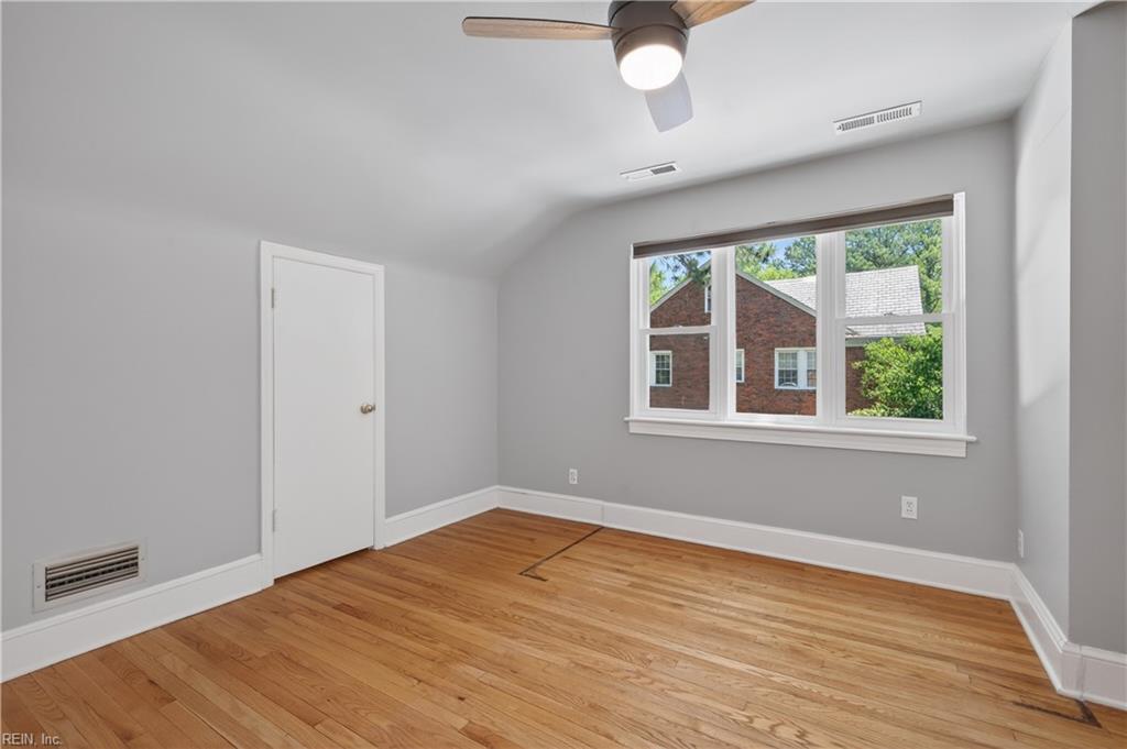 1444 W Princess Anne RD