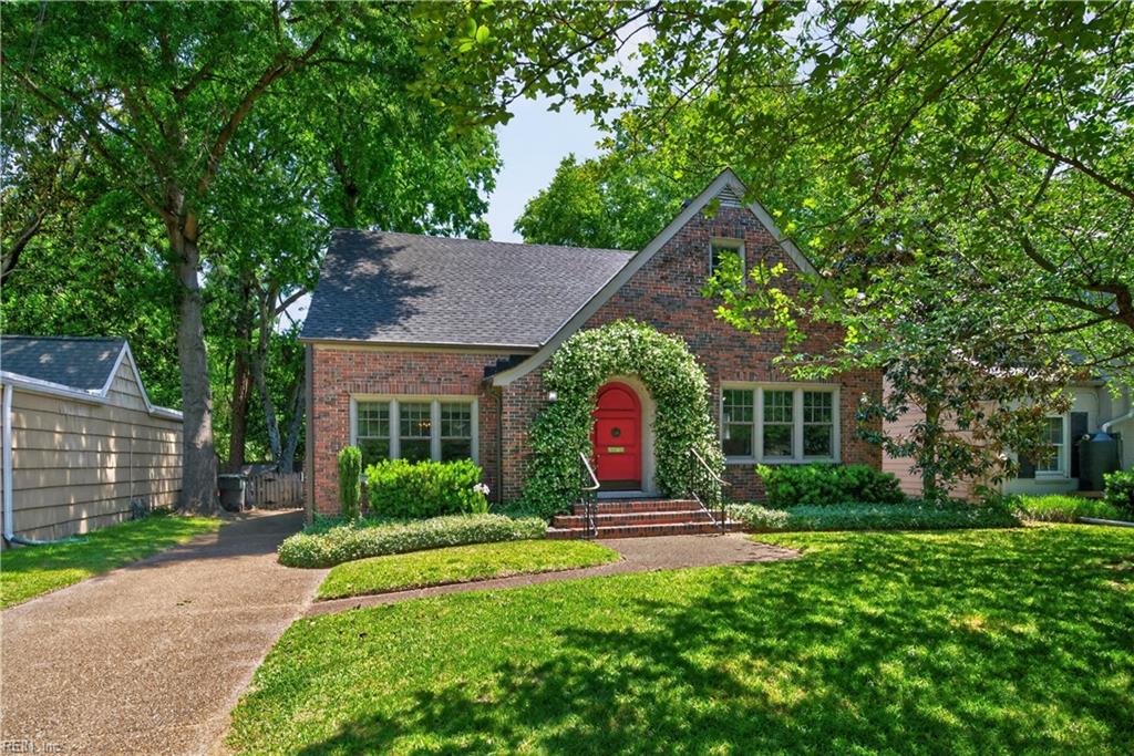 1444 W Princess Anne RD