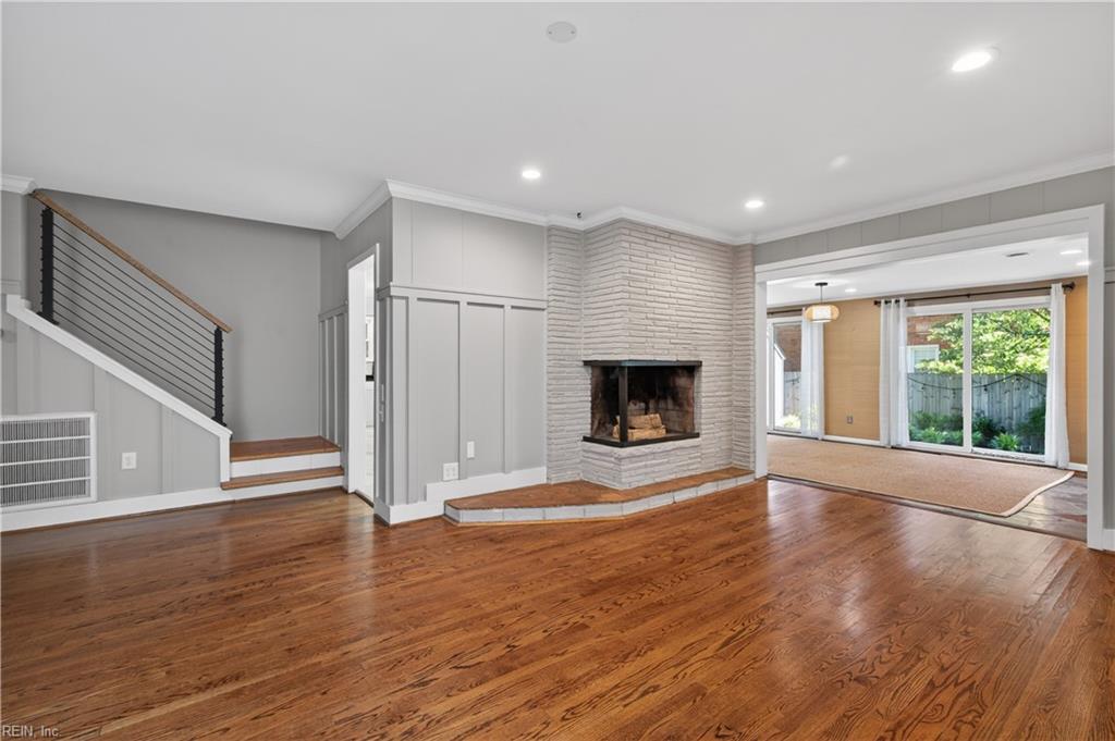 1444 W Princess Anne RD