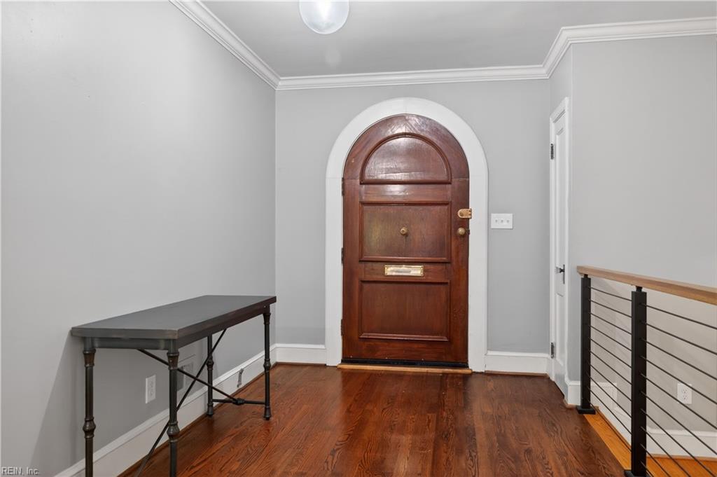 1444 W Princess Anne RD