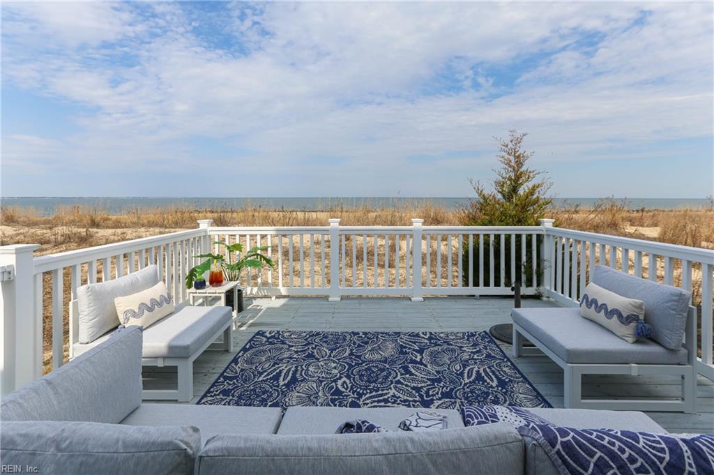 822 W Ocean View AVE