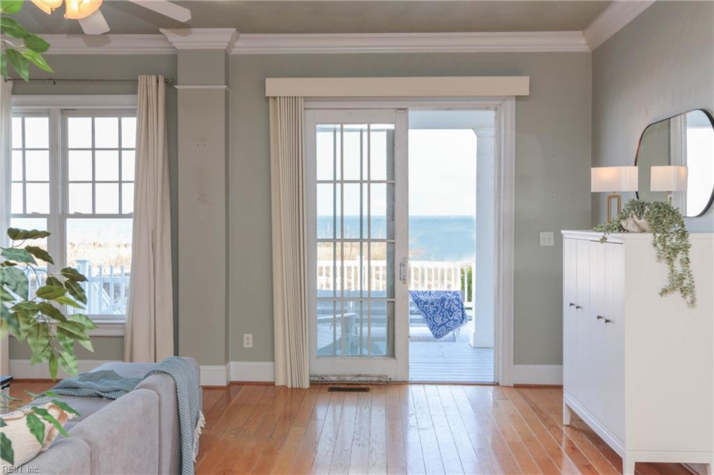 822 W Ocean View AVE