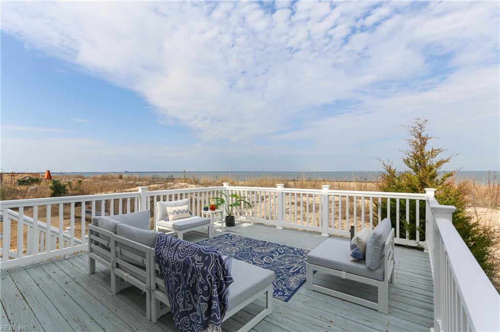 822 W Ocean View AVE
