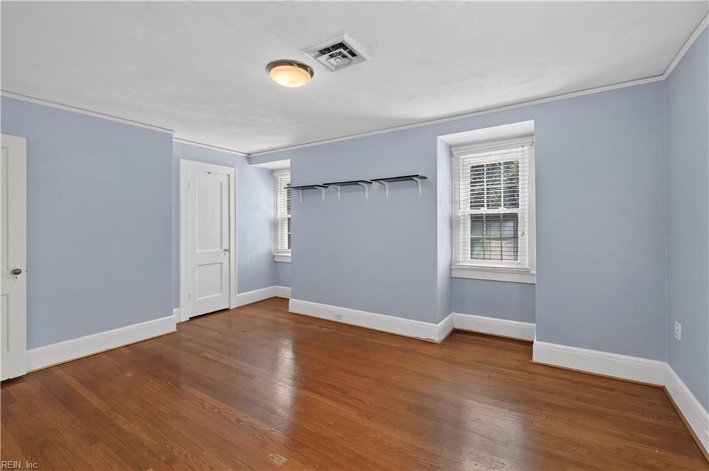 6019 Eastwood TER