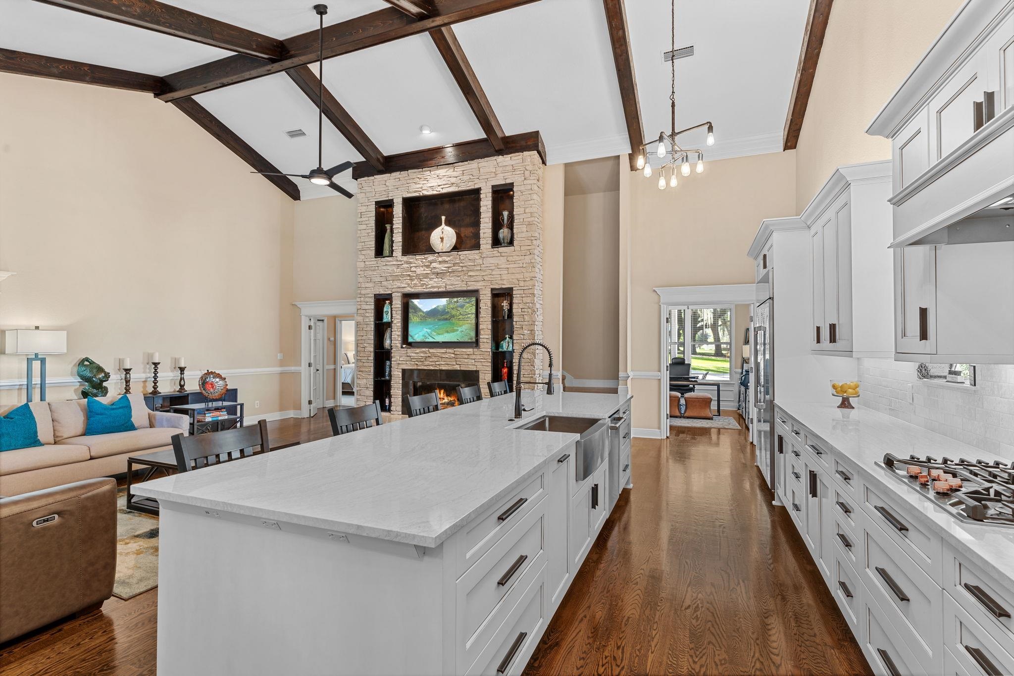 3785 Longfellow Road