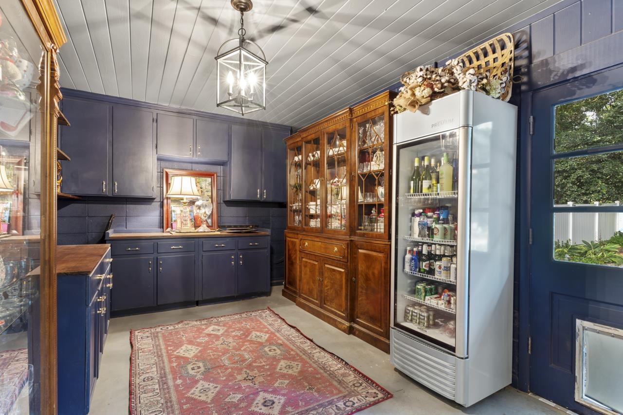 2500 HARRIMAN Circle