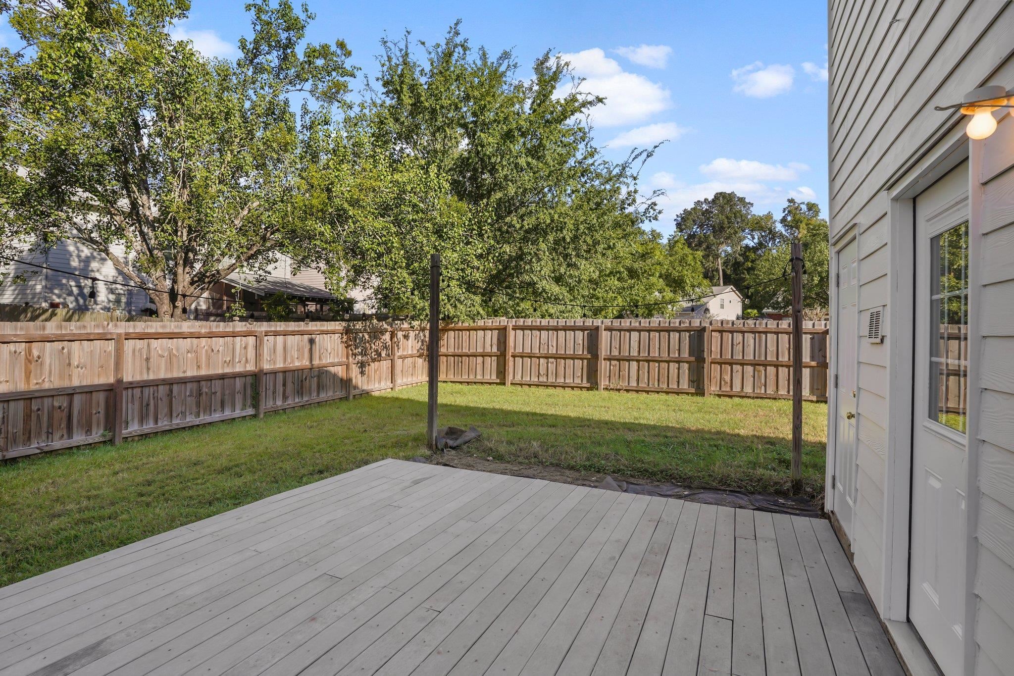 2431 Needle Palm Way