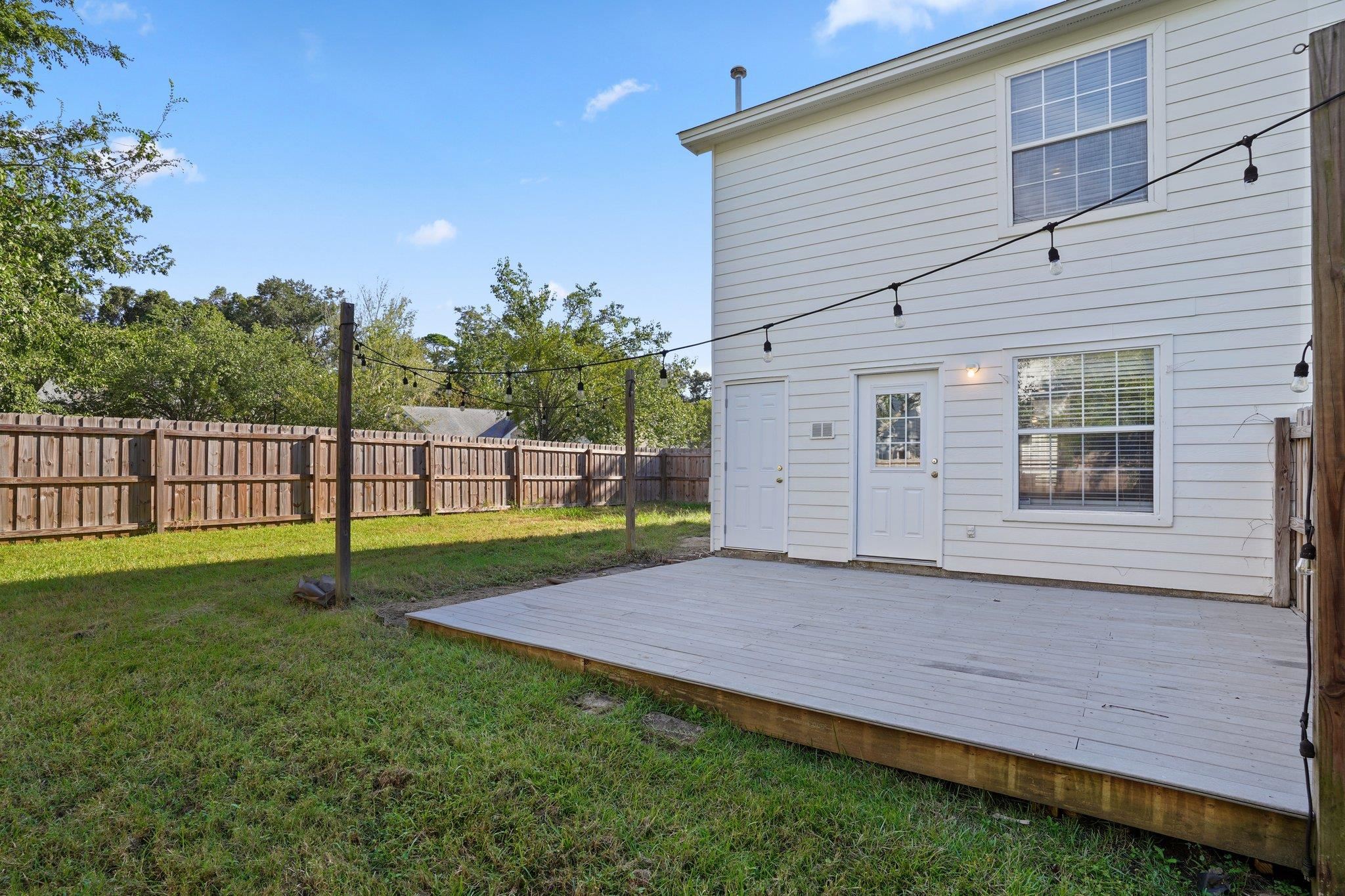 2431 Needle Palm Way