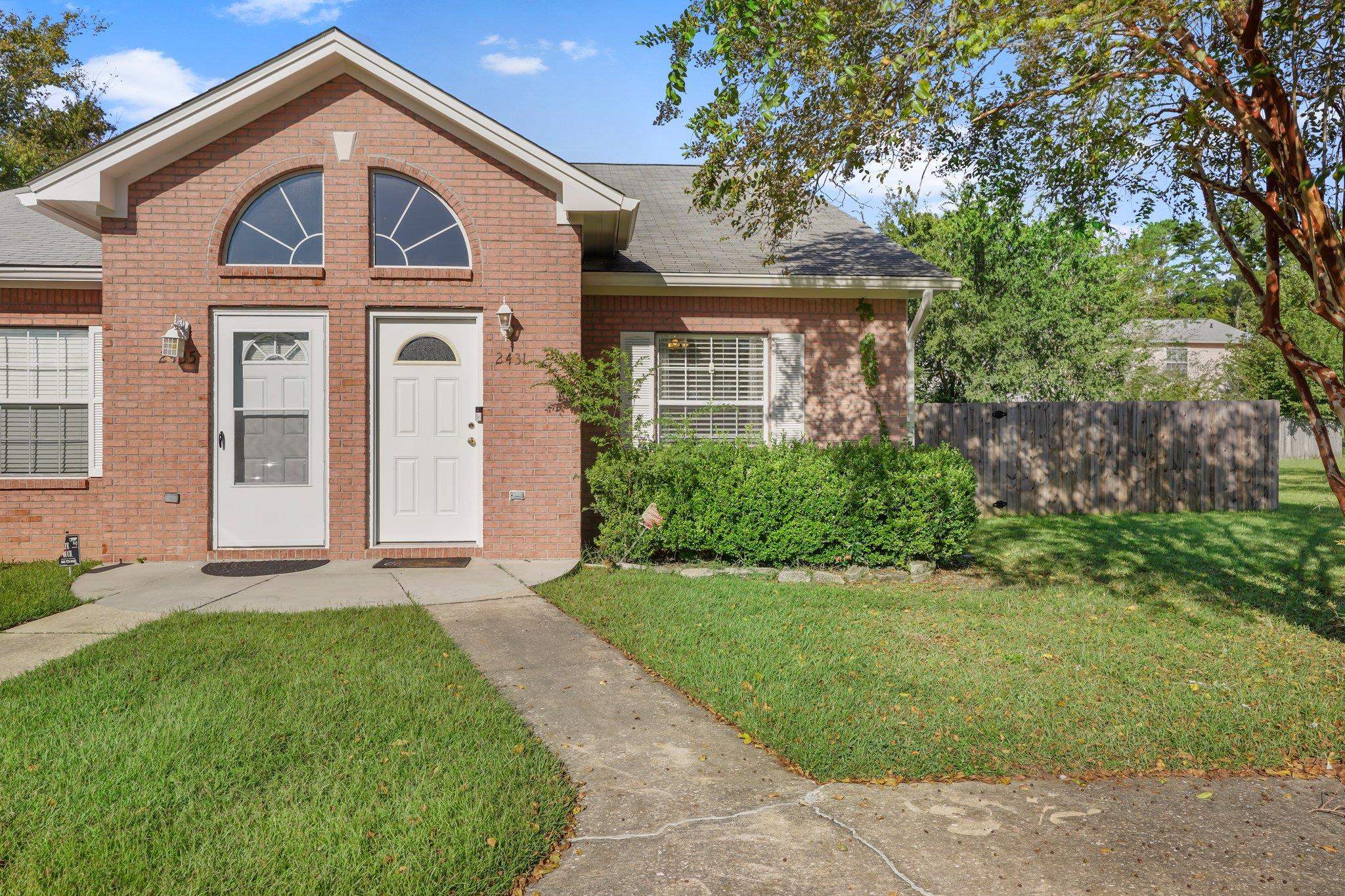 2431 Needle Palm Way
