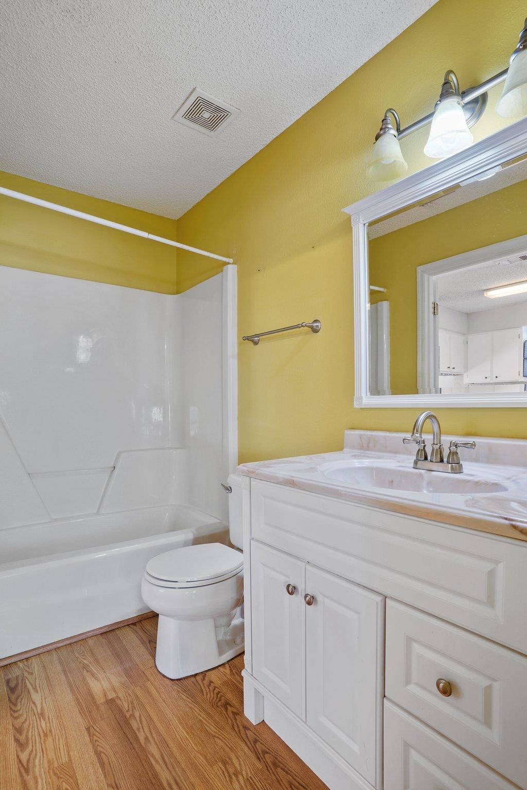 2431 Needle Palm Way