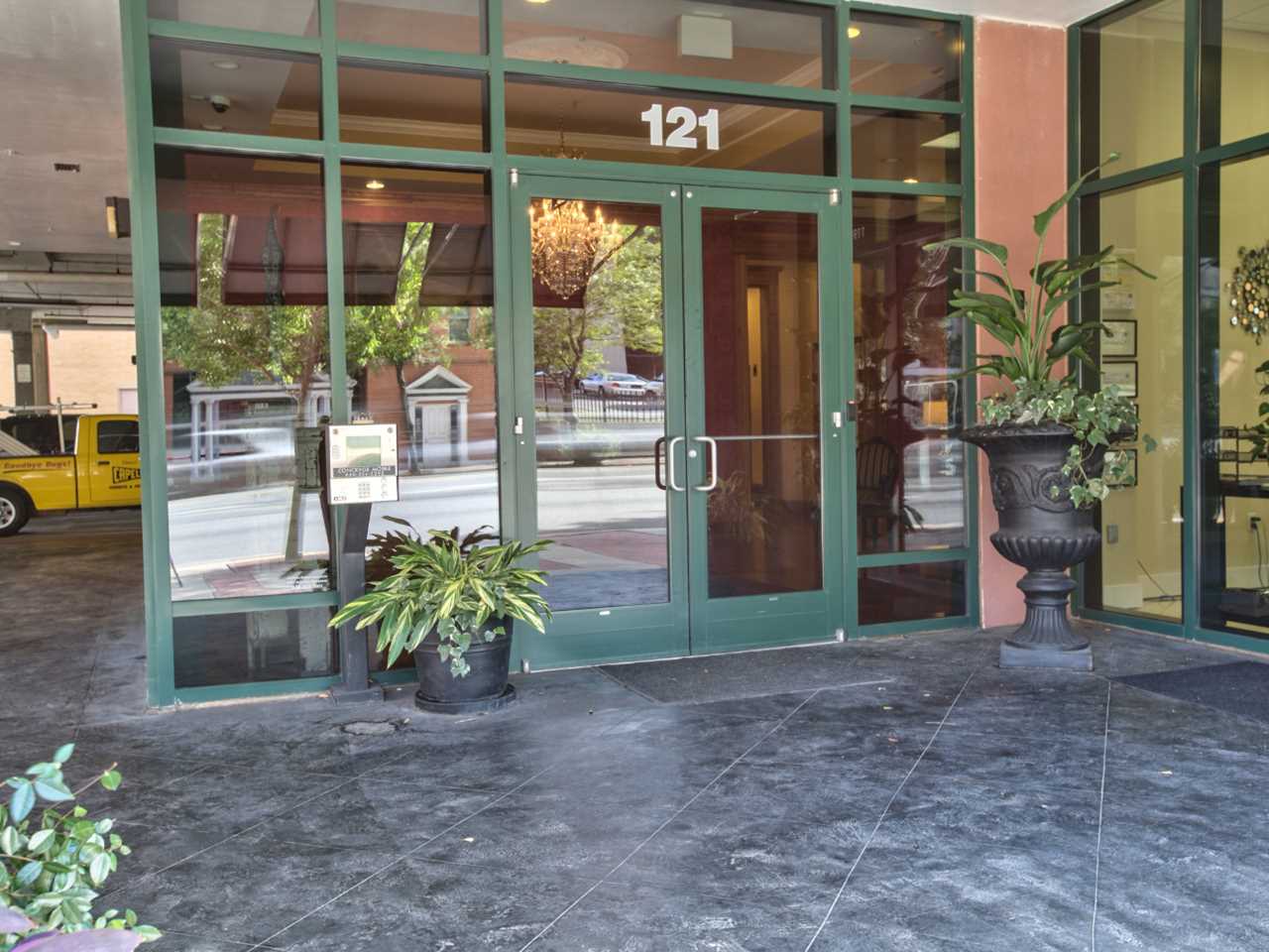 121 N MONROE Street Unit: 1103