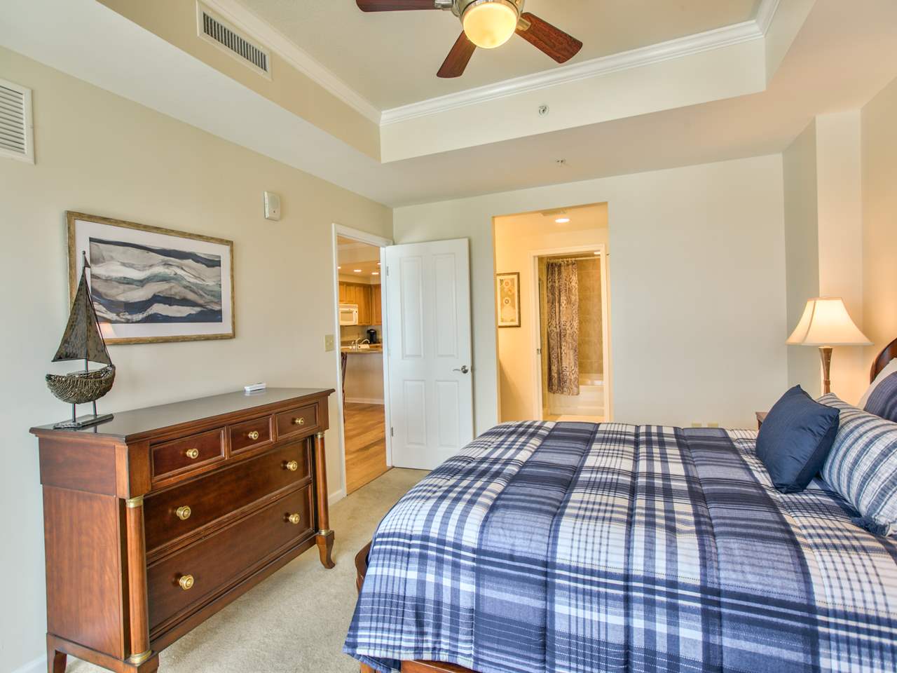 121 N MONROE Street Unit: 1103