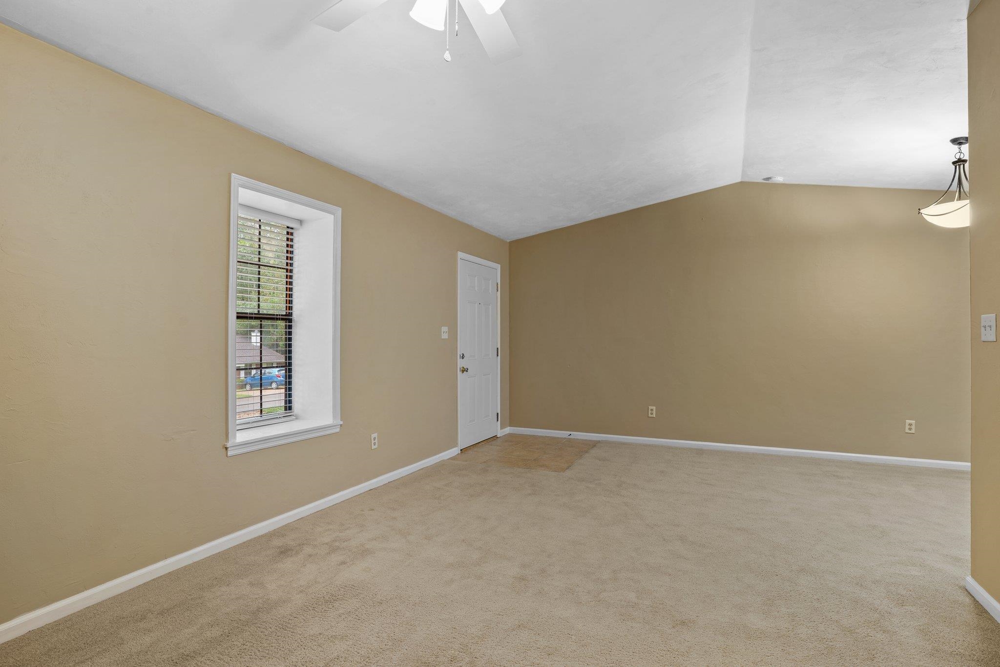 143 W WHETHERBINE Way
