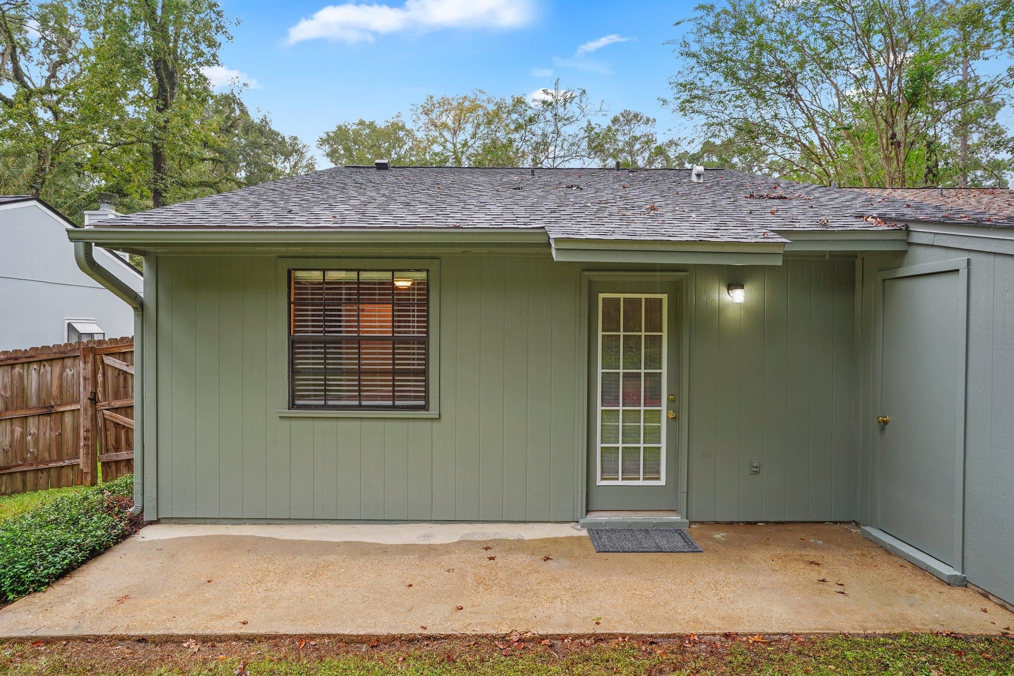 143 W WHETHERBINE Way