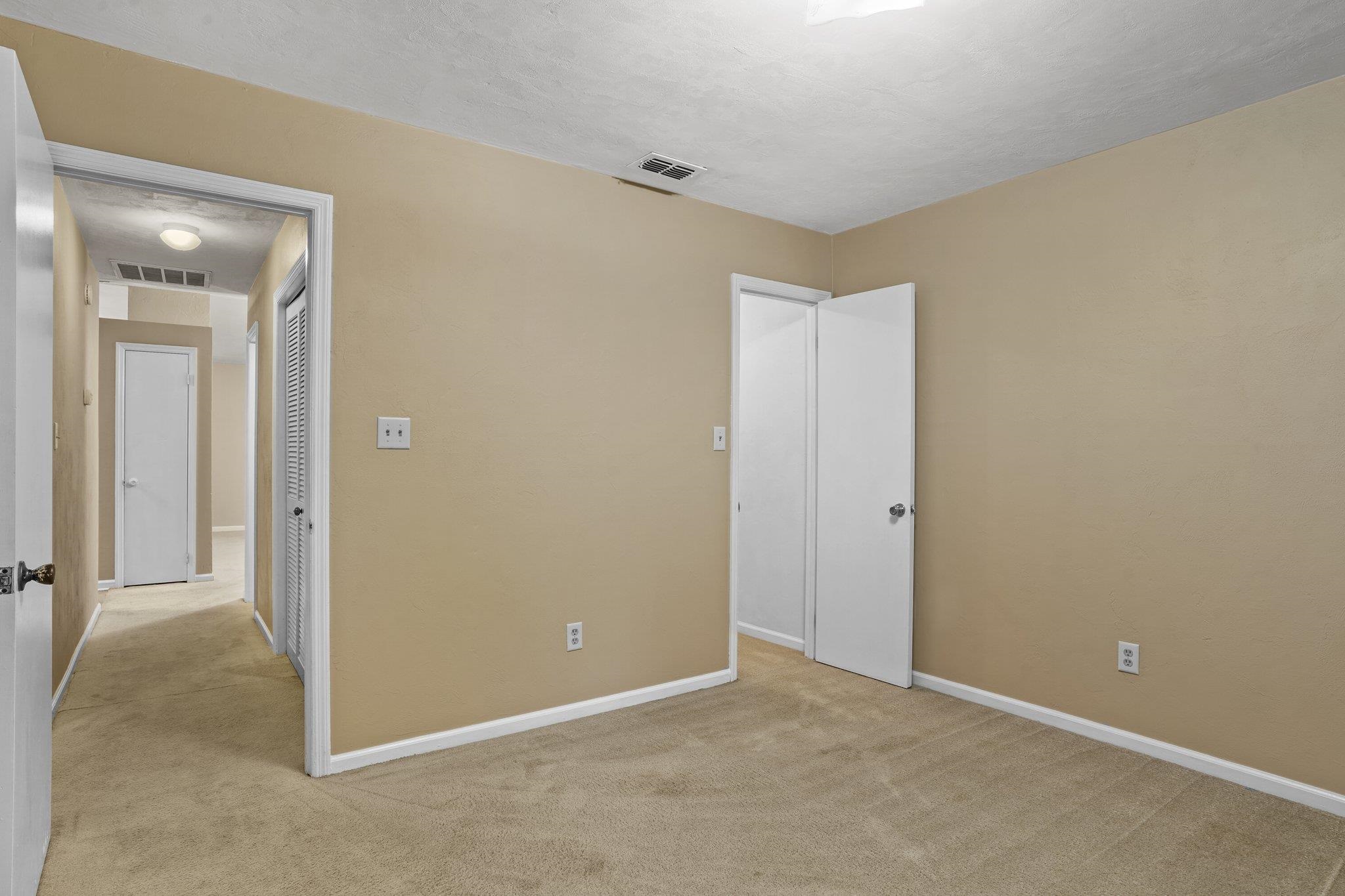 143 W WHETHERBINE Way