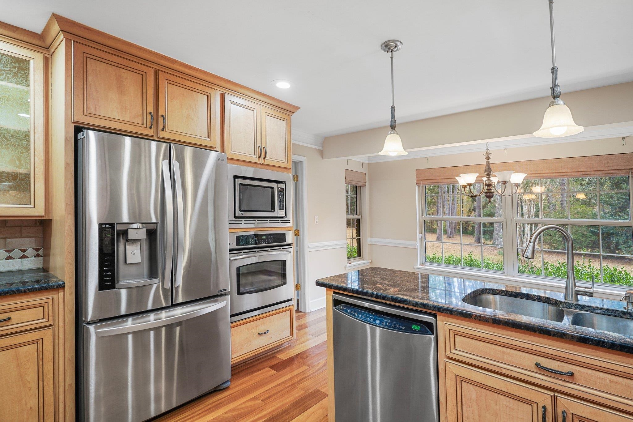 431 SHANTILLY Terrace