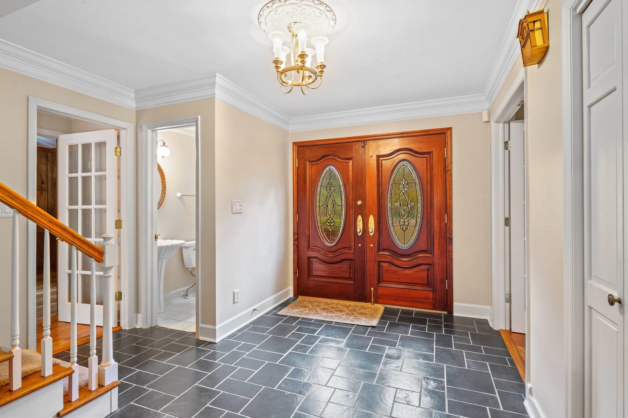 431 SHANTILLY Terrace