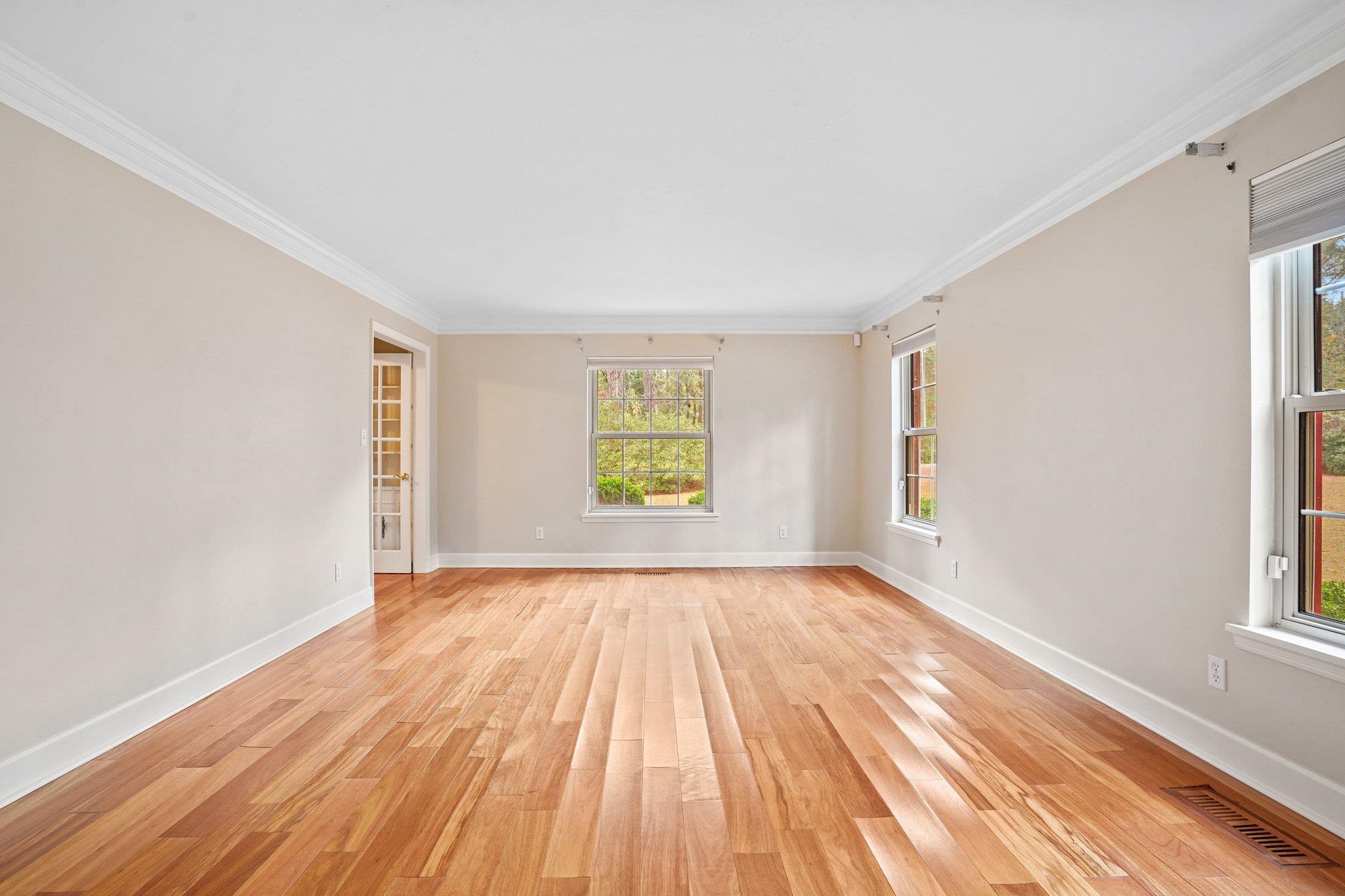 431 SHANTILLY Terrace