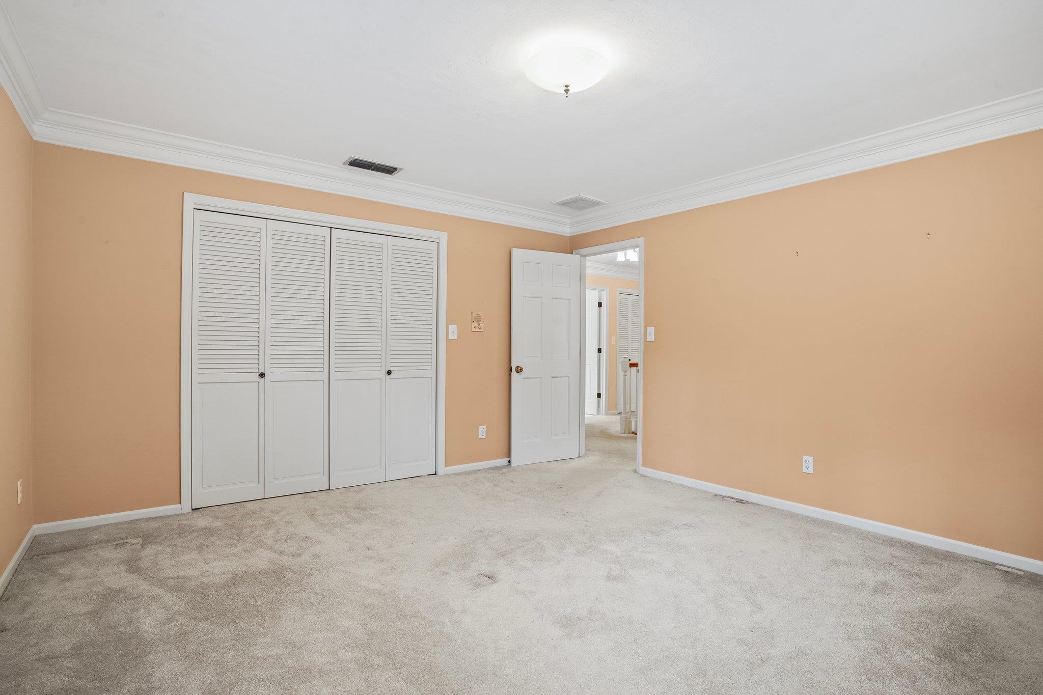 431 SHANTILLY Terrace