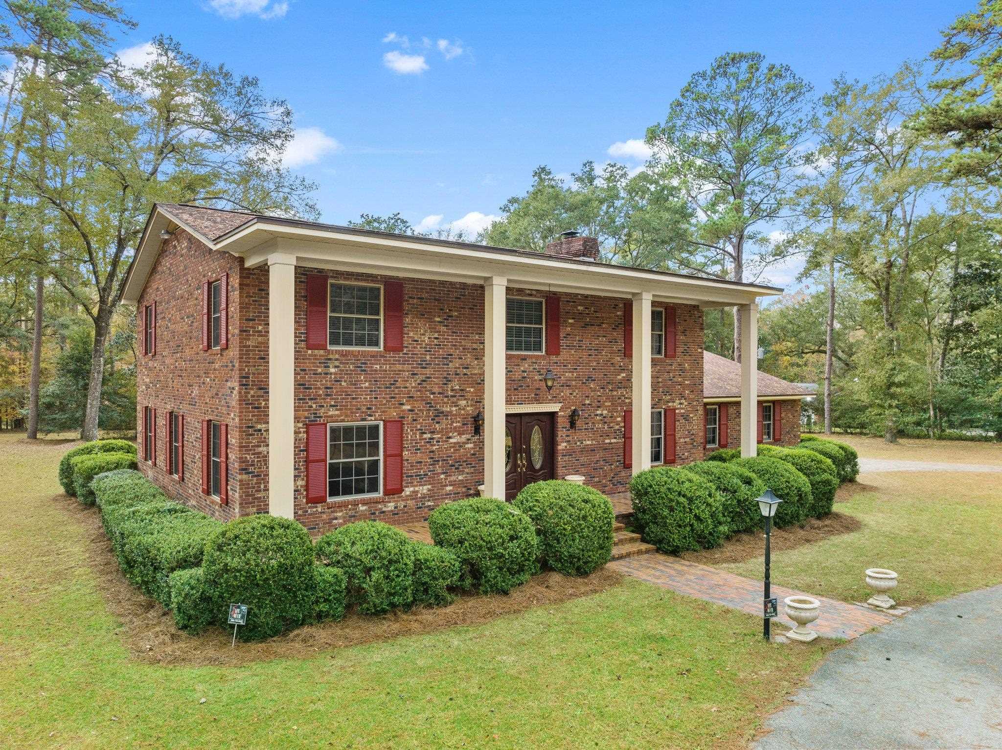 431 SHANTILLY Terrace