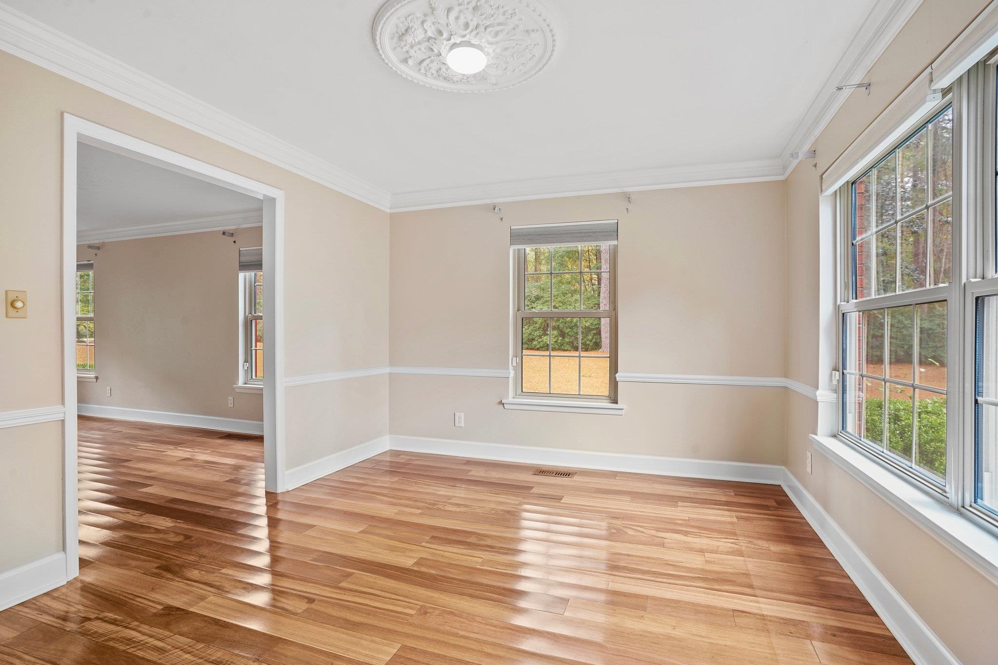 431 SHANTILLY Terrace