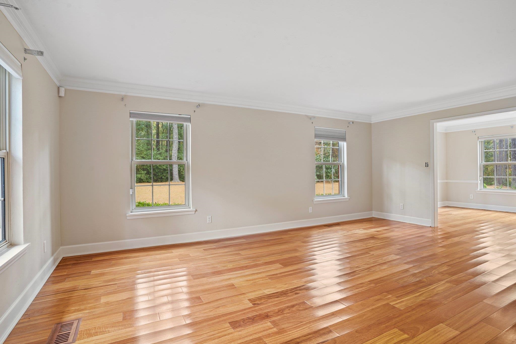 431 SHANTILLY Terrace