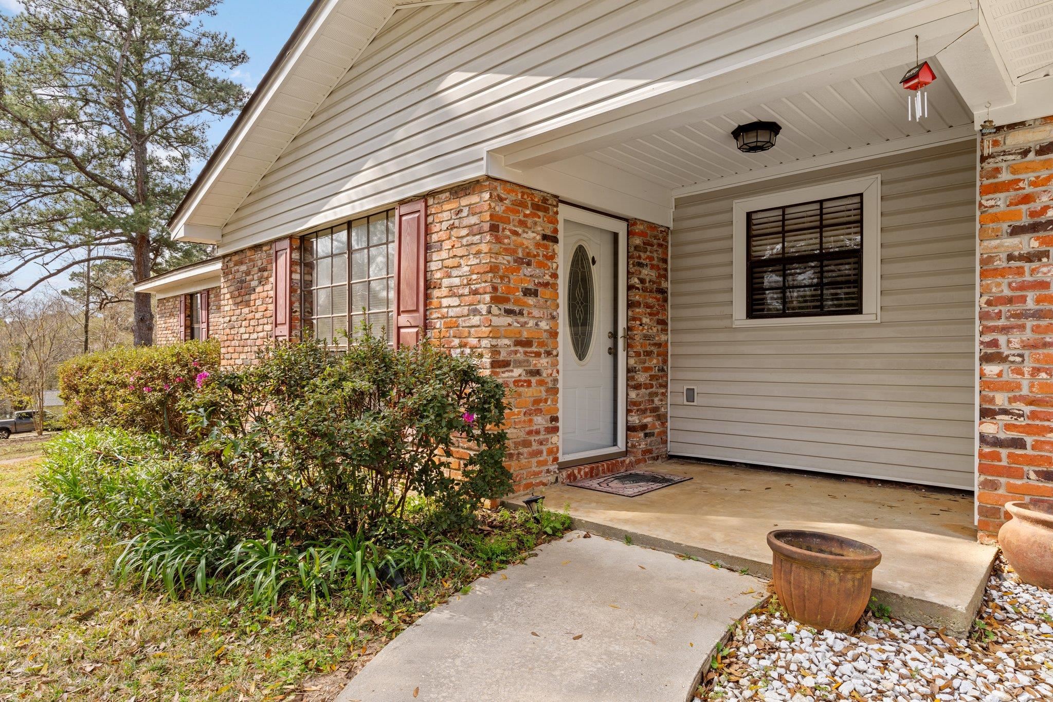 2521 WHISPER Way