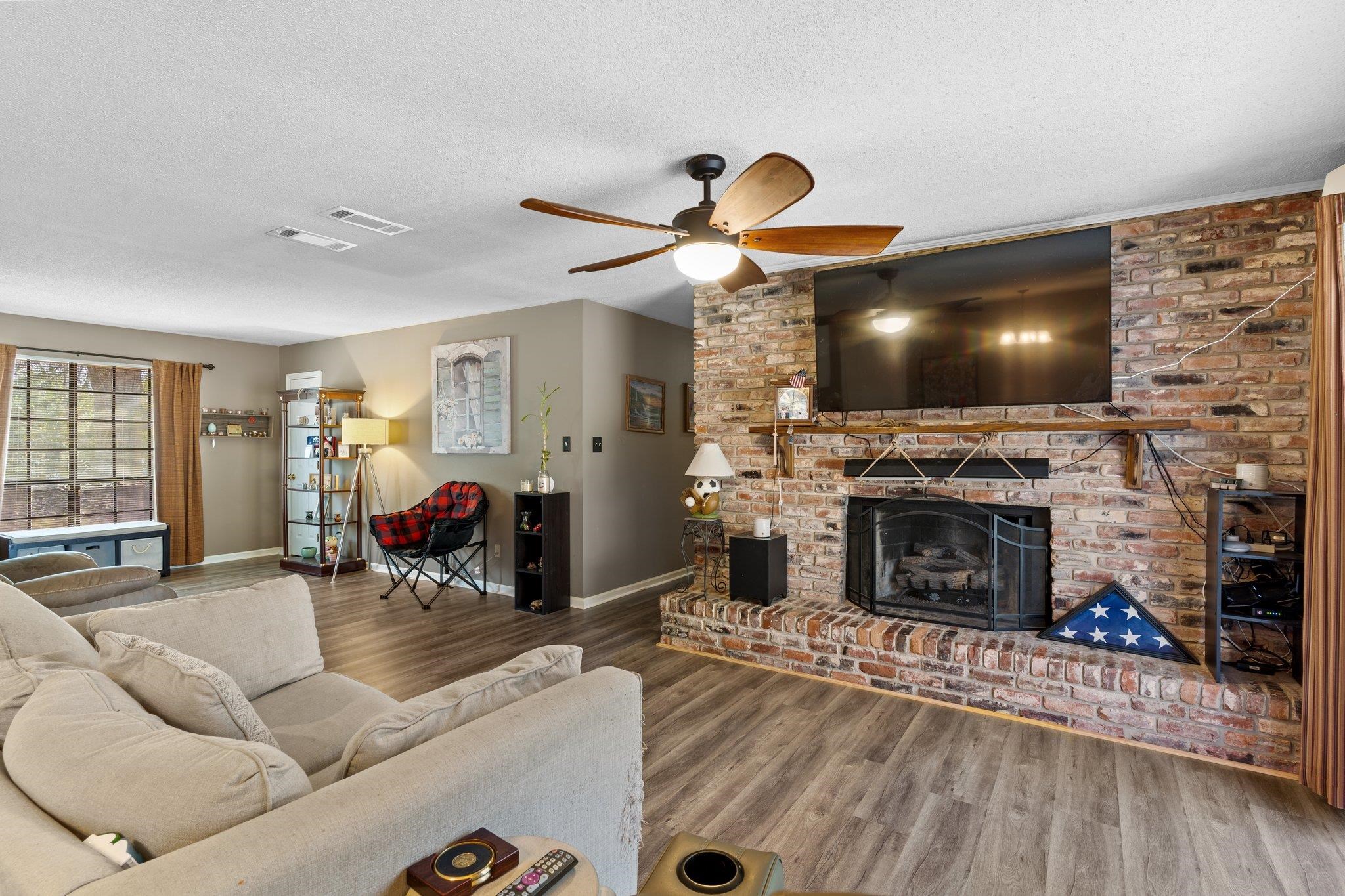2521 WHISPER Way