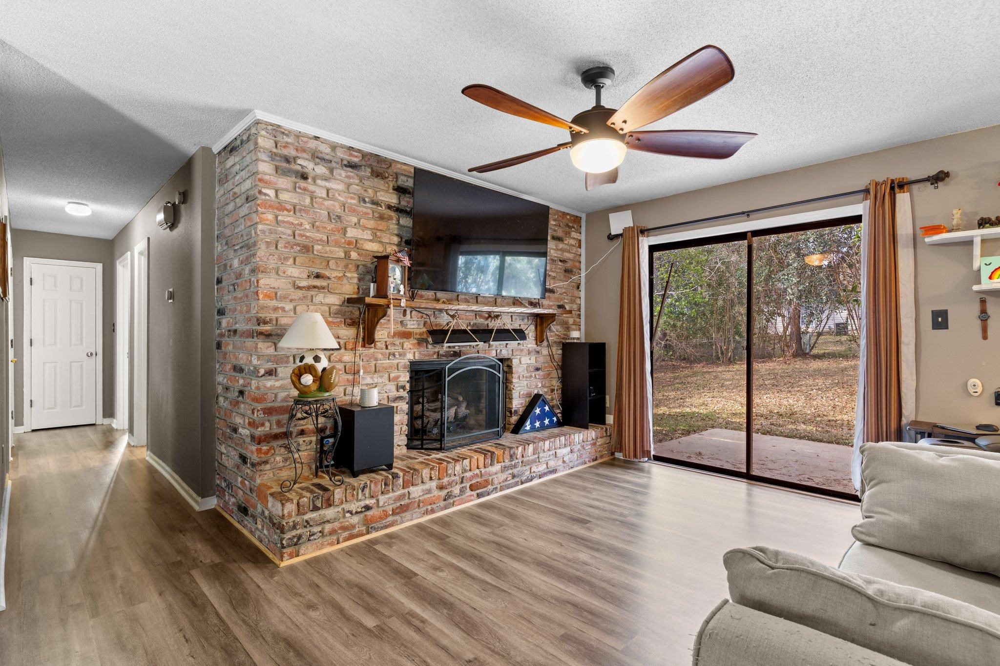 2521 WHISPER Way