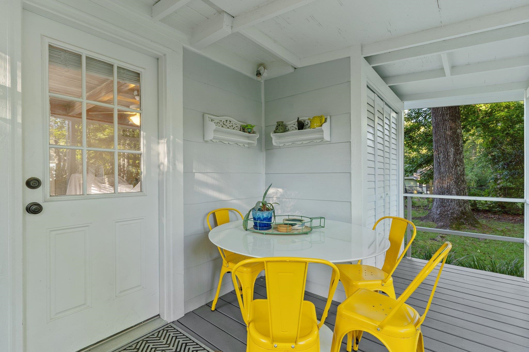 506 COLLINS Drive