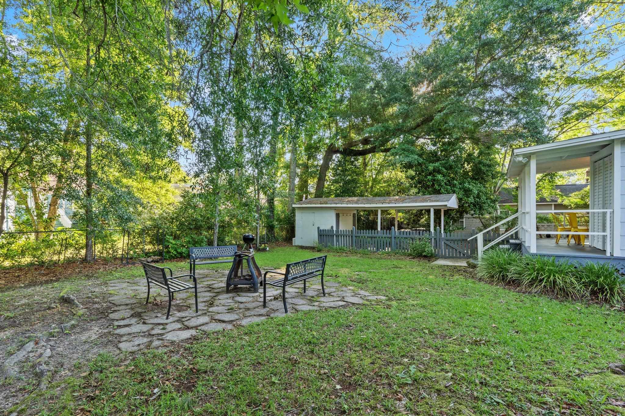506 COLLINS Drive