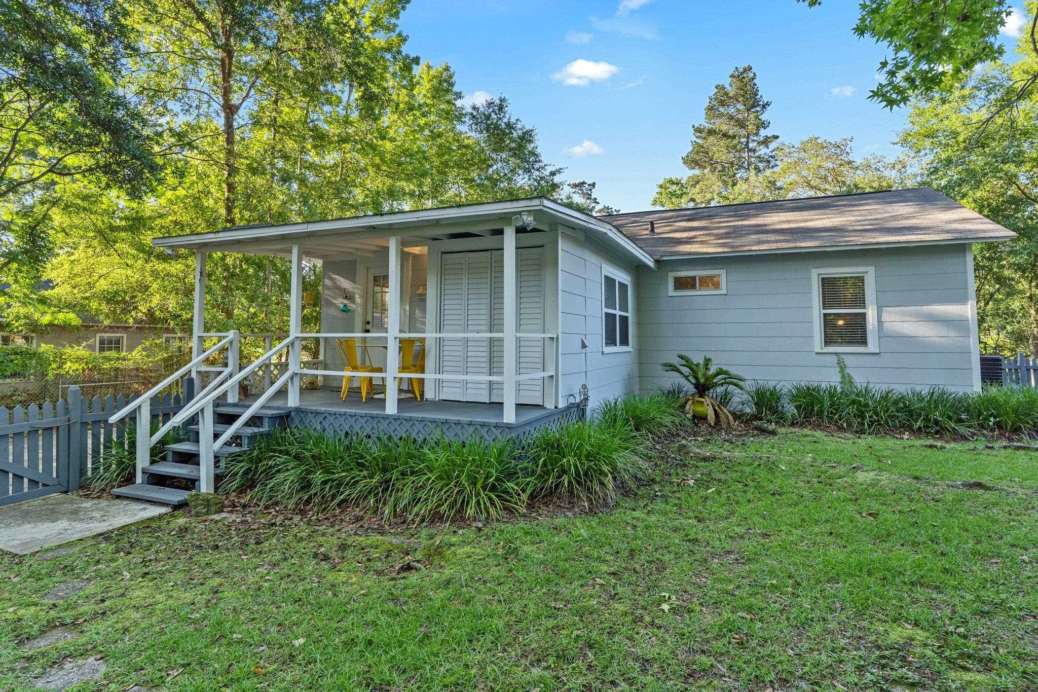 506 COLLINS Drive