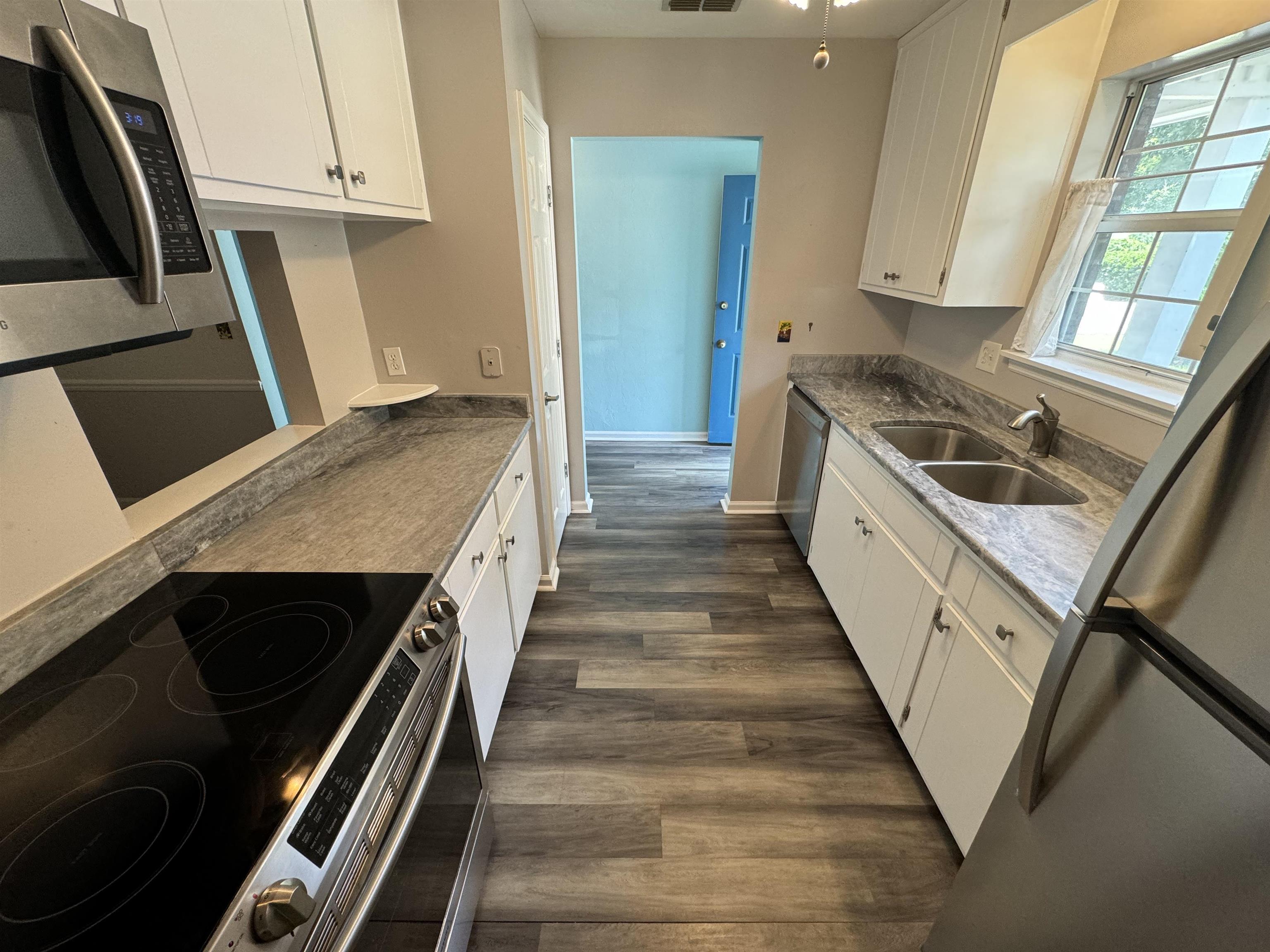 816 Jamestown Court