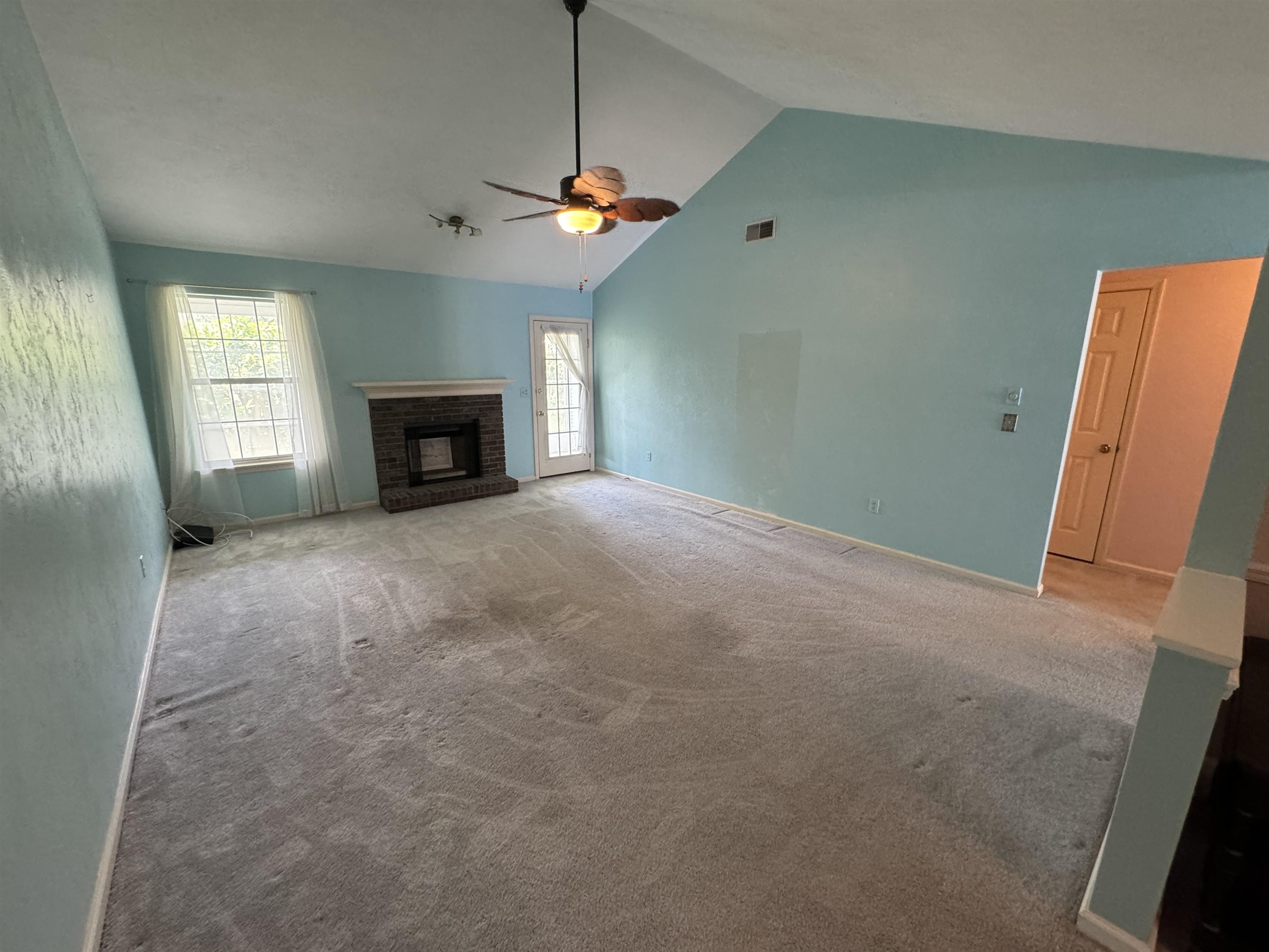816 Jamestown Court