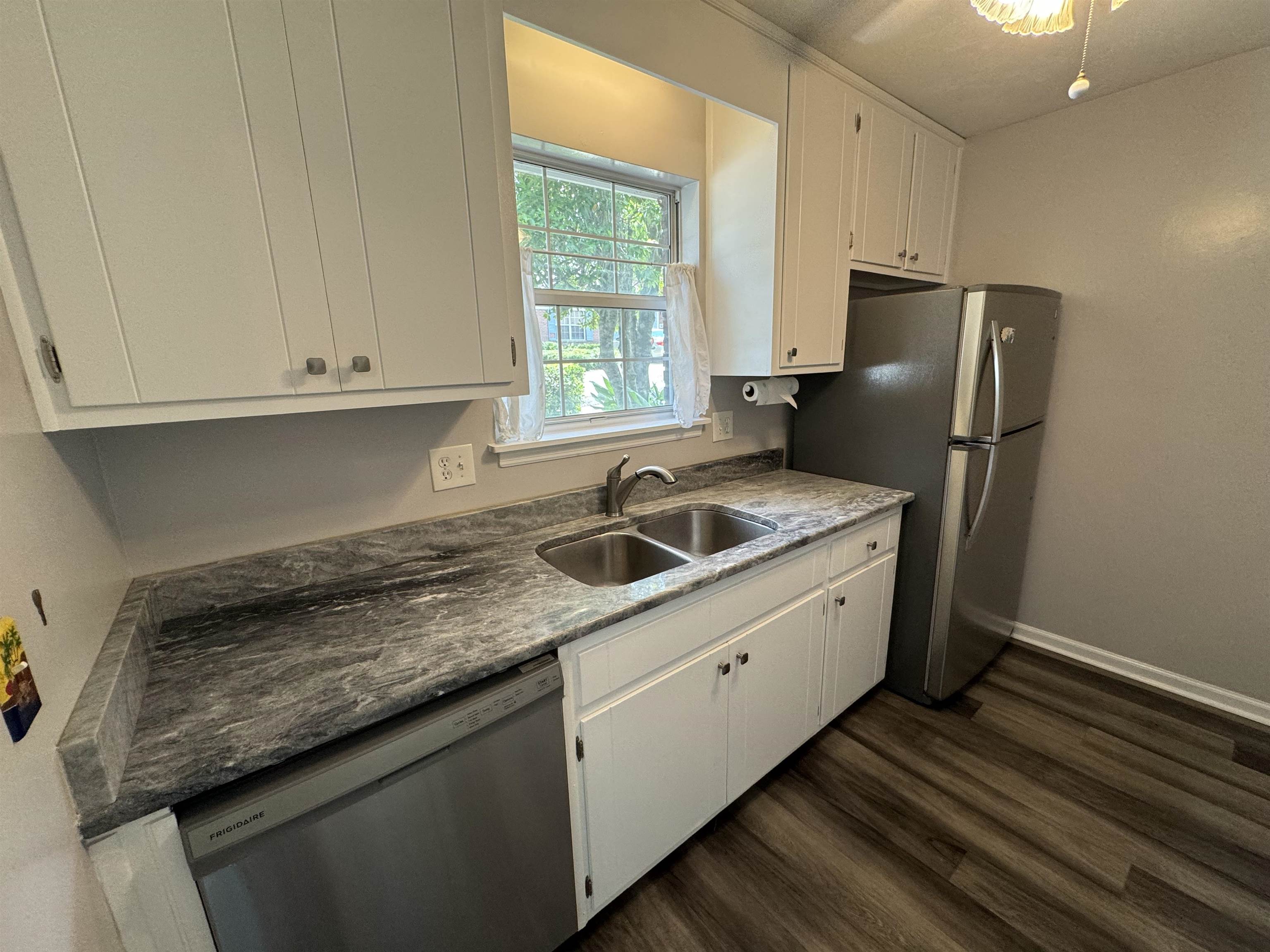 816 Jamestown Court
