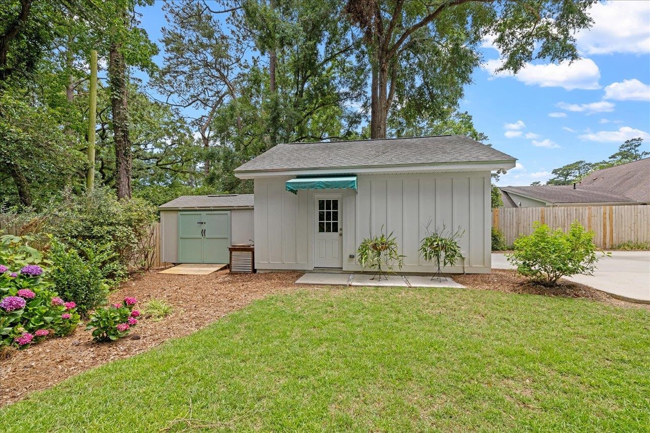 2003 E Randolph Circle