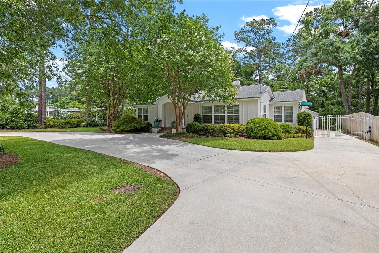 2003 E Randolph Circle