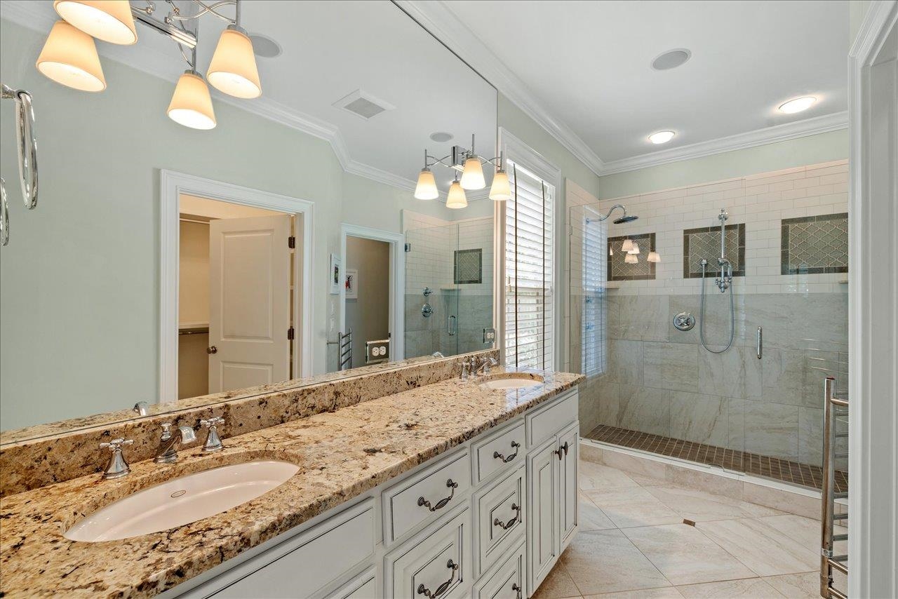 2003 E Randolph Circle