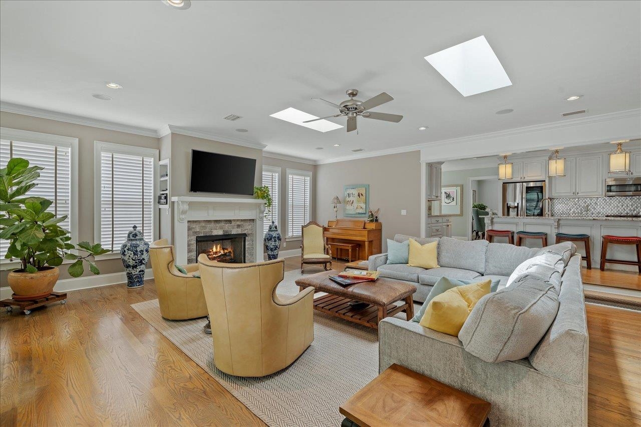 2003 E Randolph Circle