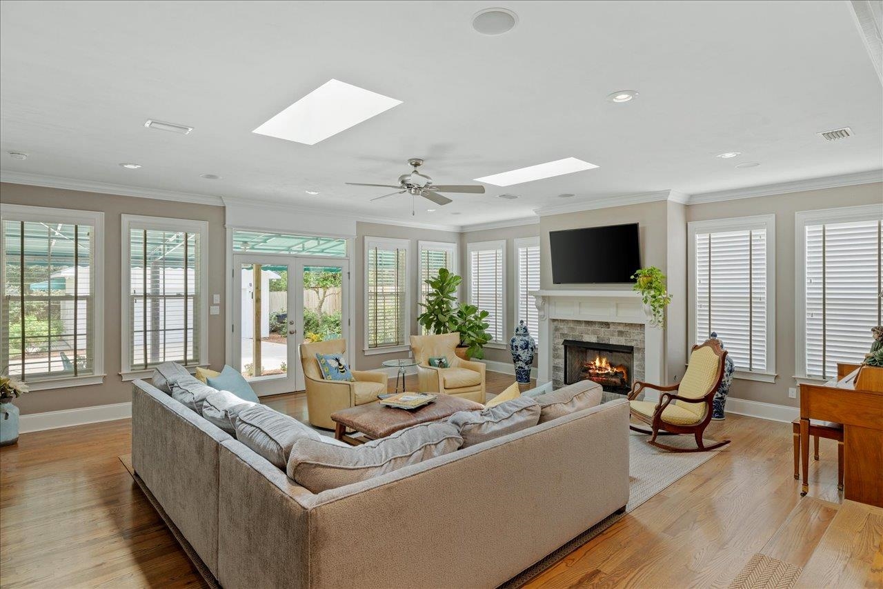 2003 E Randolph Circle