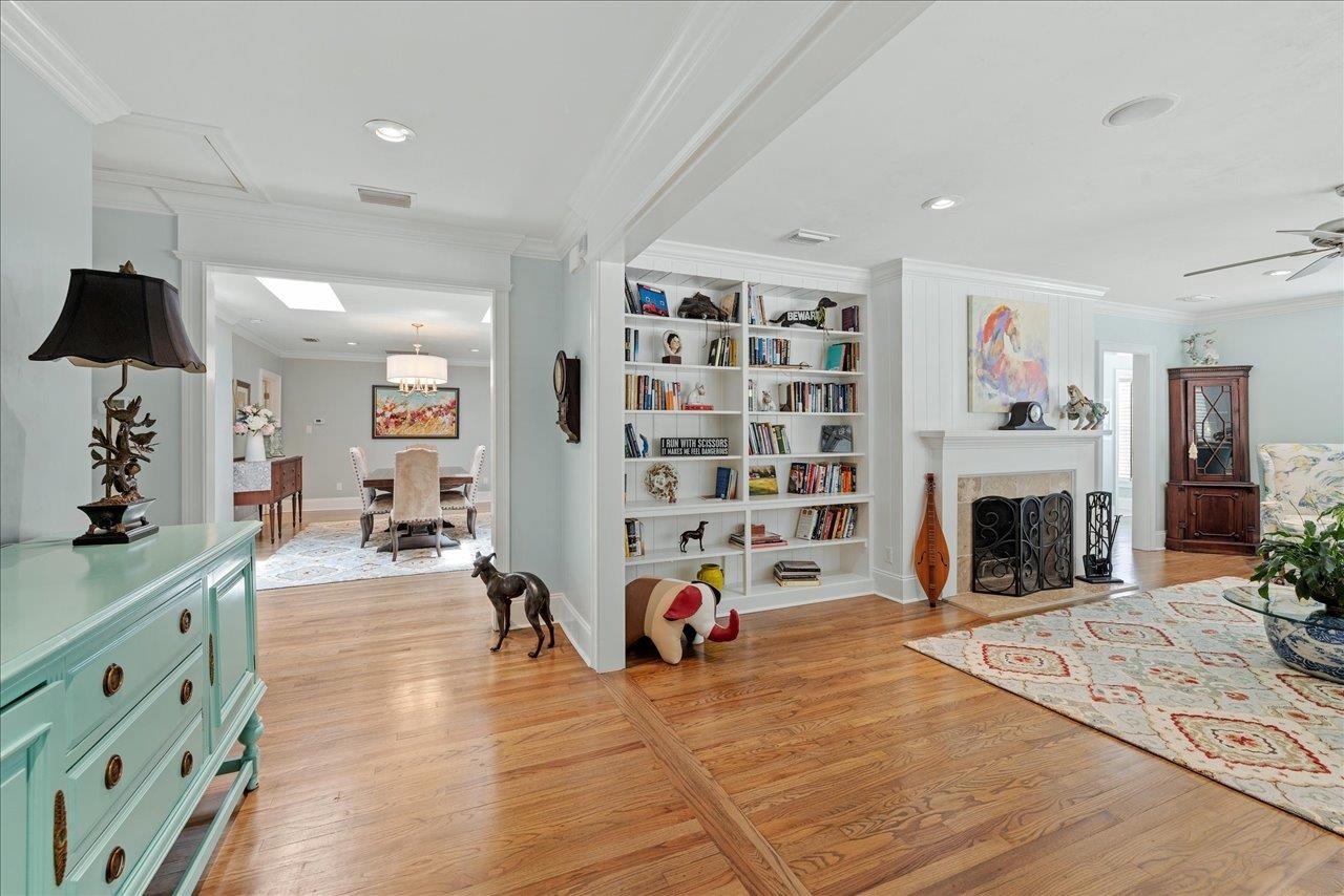 2003 E Randolph Circle