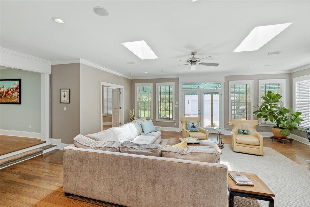 2003 E Randolph Circle