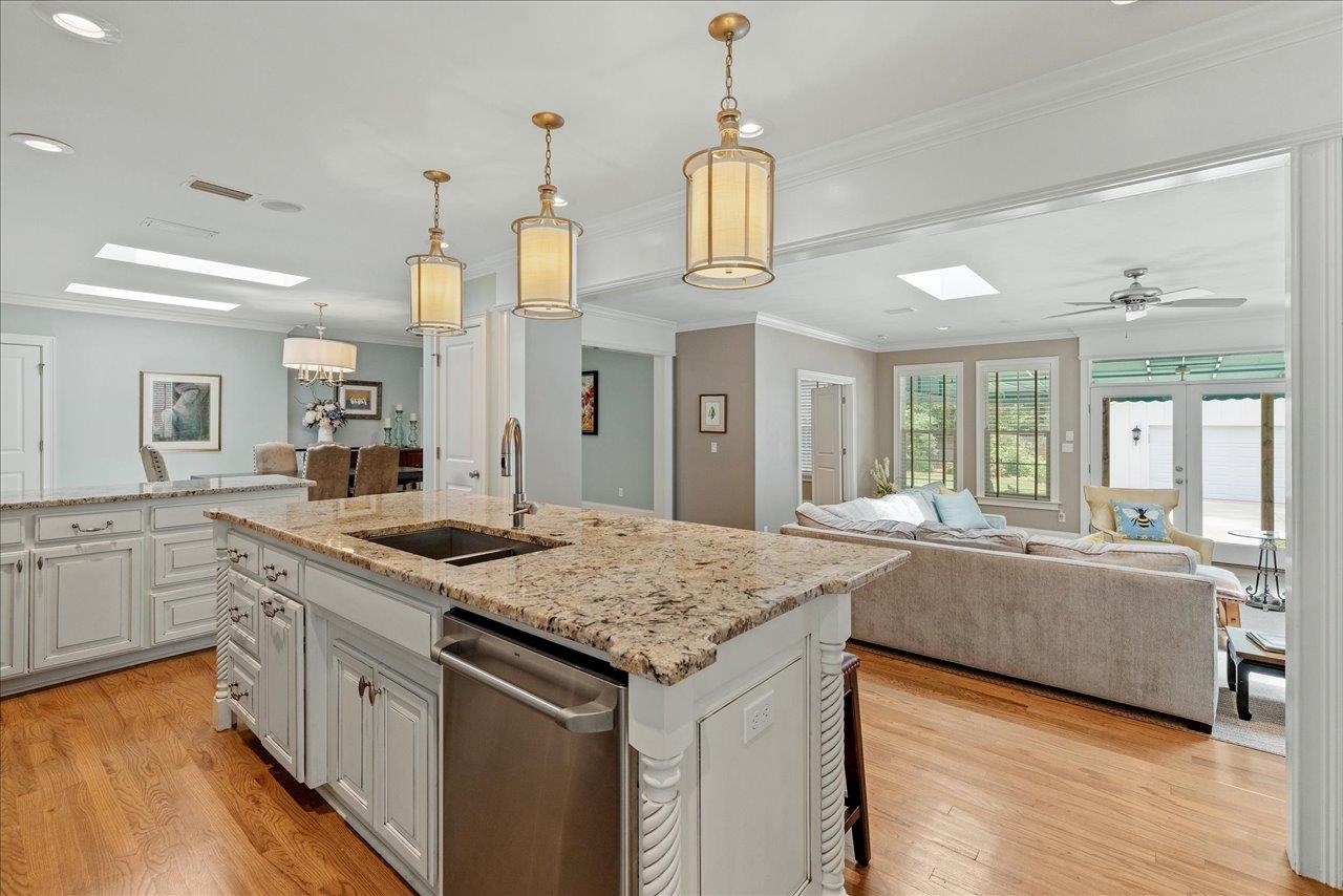 2003 E Randolph Circle