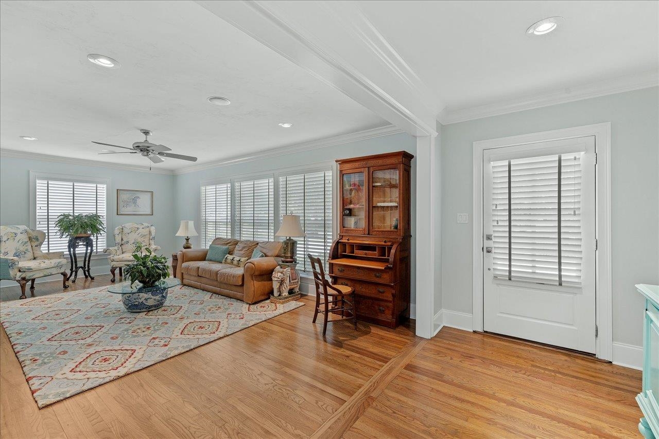 2003 E Randolph Circle