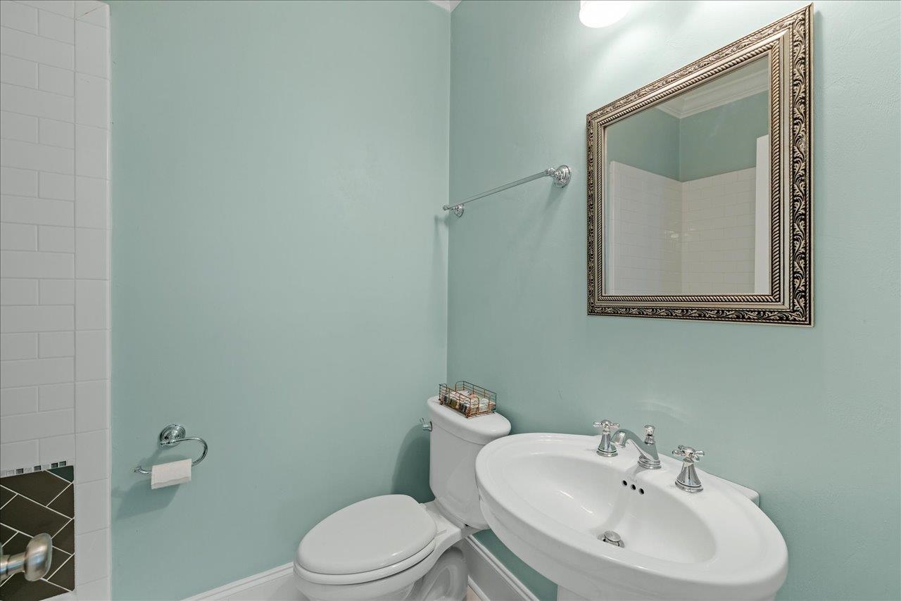 2003 E Randolph Circle