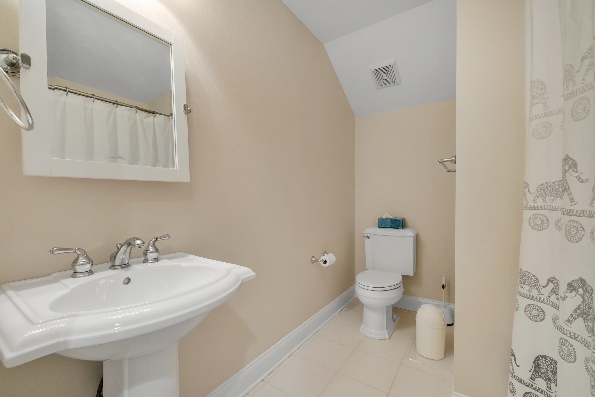 3301 CHAIRES CROSS Road